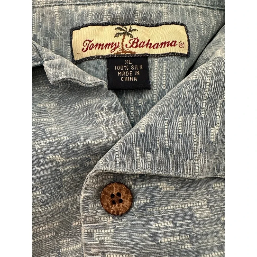 Tommy Bahama 100% Silk Palm Tree‎ Shirt XL Blue Textured Camp Button Front